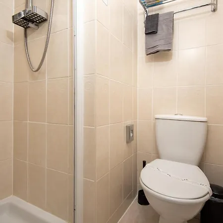 The Pendennis Guest House 4*
