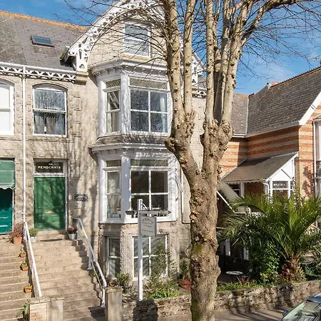 The Pendennis Guest House Bed & Breakfast 4*