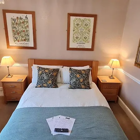 The Pendennis Guest House 4*
