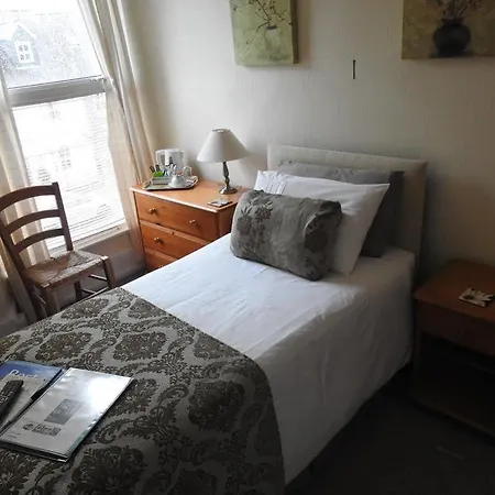 The Pendennis Guest House Bed & Breakfast 4*